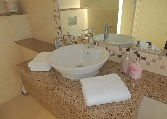 St Kyrans Szálloda Virginia